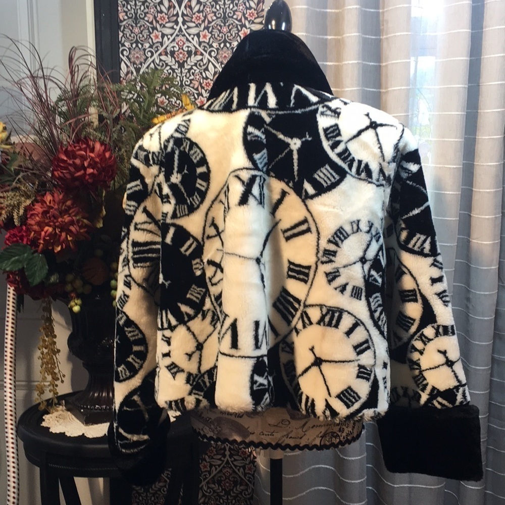 Plush soft open front rolled cuff coat - Picture 6 of 10